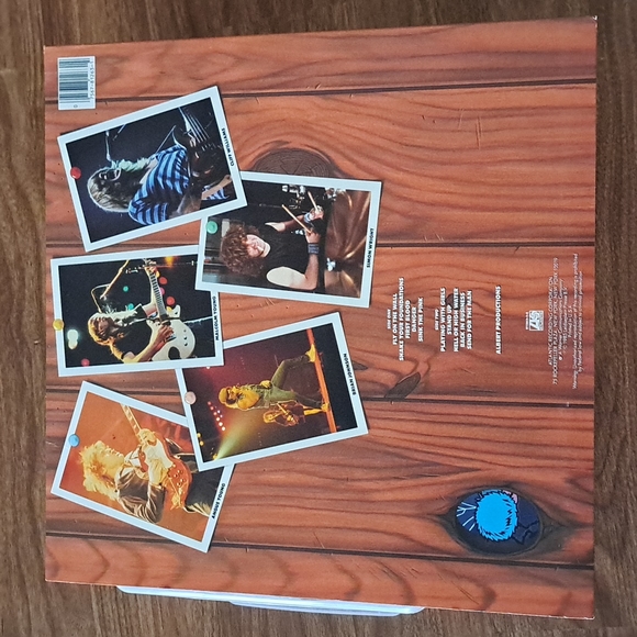 AC/DC Flo on the wall - Picture 2 of 4